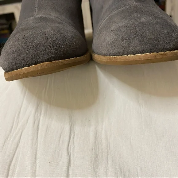Toms Esme Iron Grey Suede & Jacquard Boots Women’s 6 Like New - Picture 10 of 14